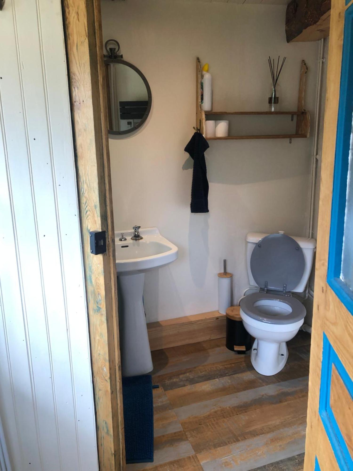 La Auarje: Appartement Avec Jardin & Terrasse Cierp Exterior foto